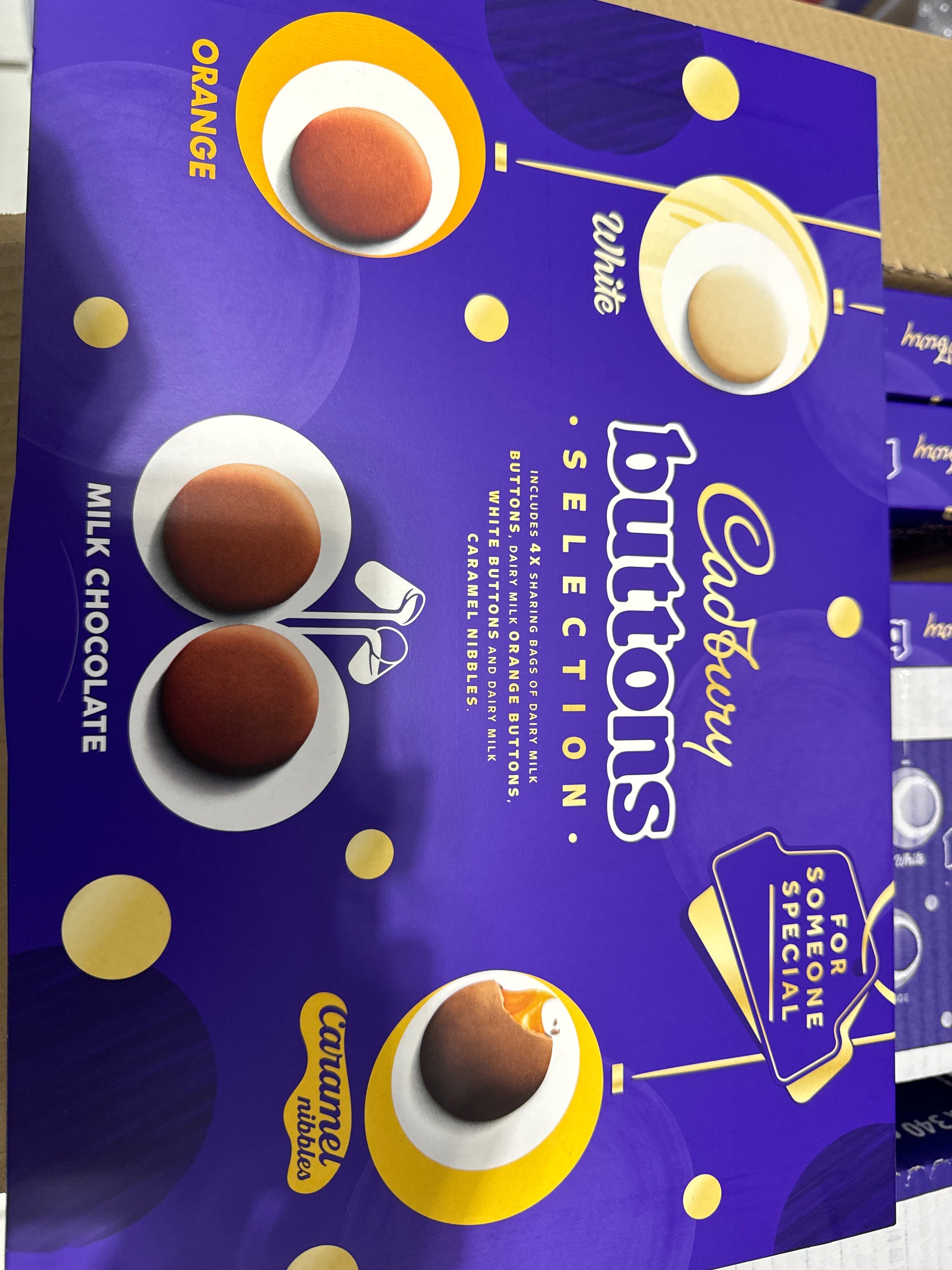 Cadbury Mixed Buttons Selection Box 340g